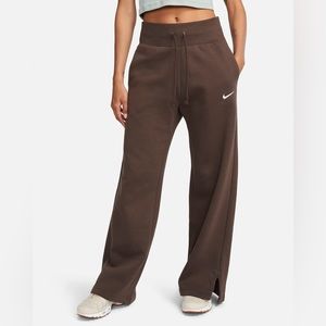 Nike Phoenix Fleece High-Waisted Wide-Leg Sweatpants, Baroque Brown